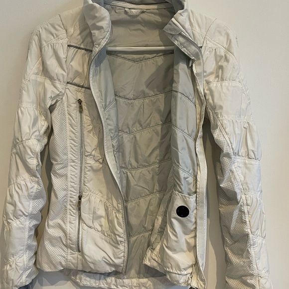 Lululemon white puffy runner jacket - Picture 3 of 5